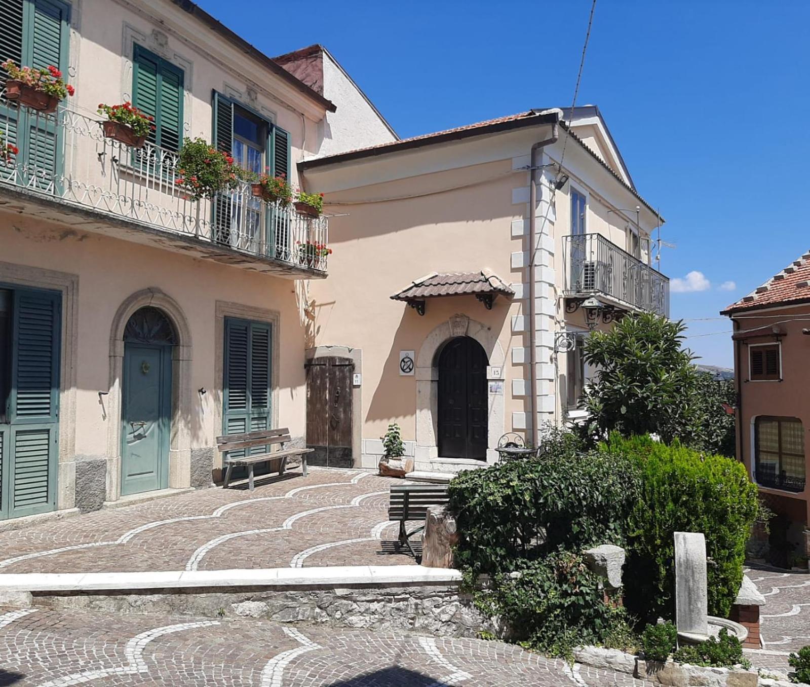 Meridiana Santa Maria del Molise Exterior photo